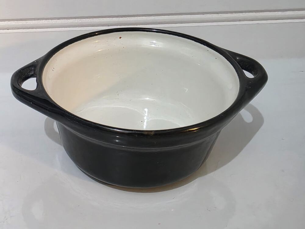 Lange Svendborg Danmark Cast Iron Stock Pot Dutch Enamel White Black Antique